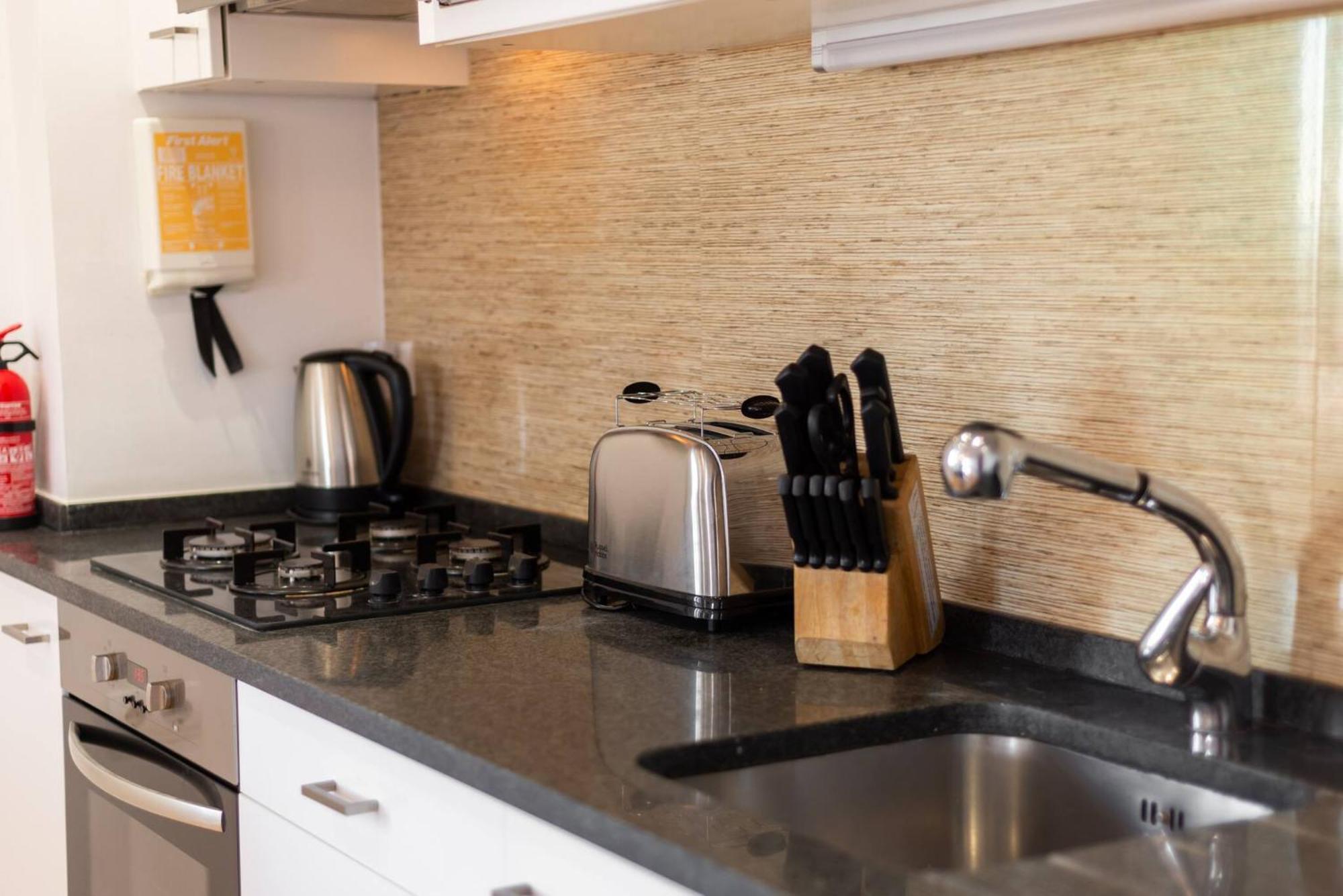Lv Premier Apartments P.Real- Pi Лиссабон Экстерьер фото